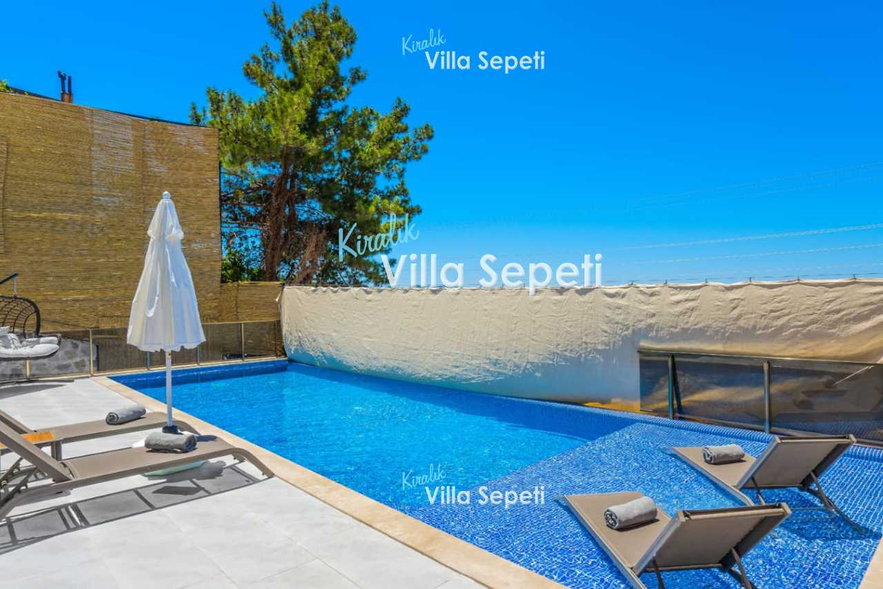 Villa Anoyif