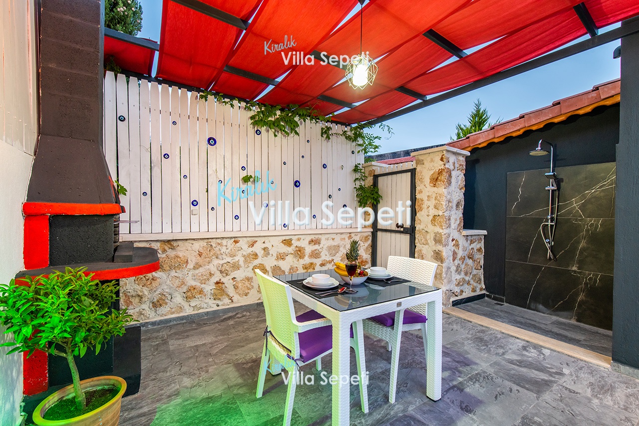 Villa Gece Üzümlü