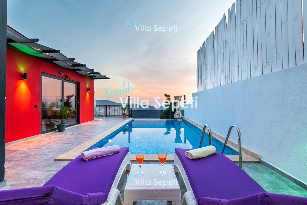 Villa Gece Üzümlü