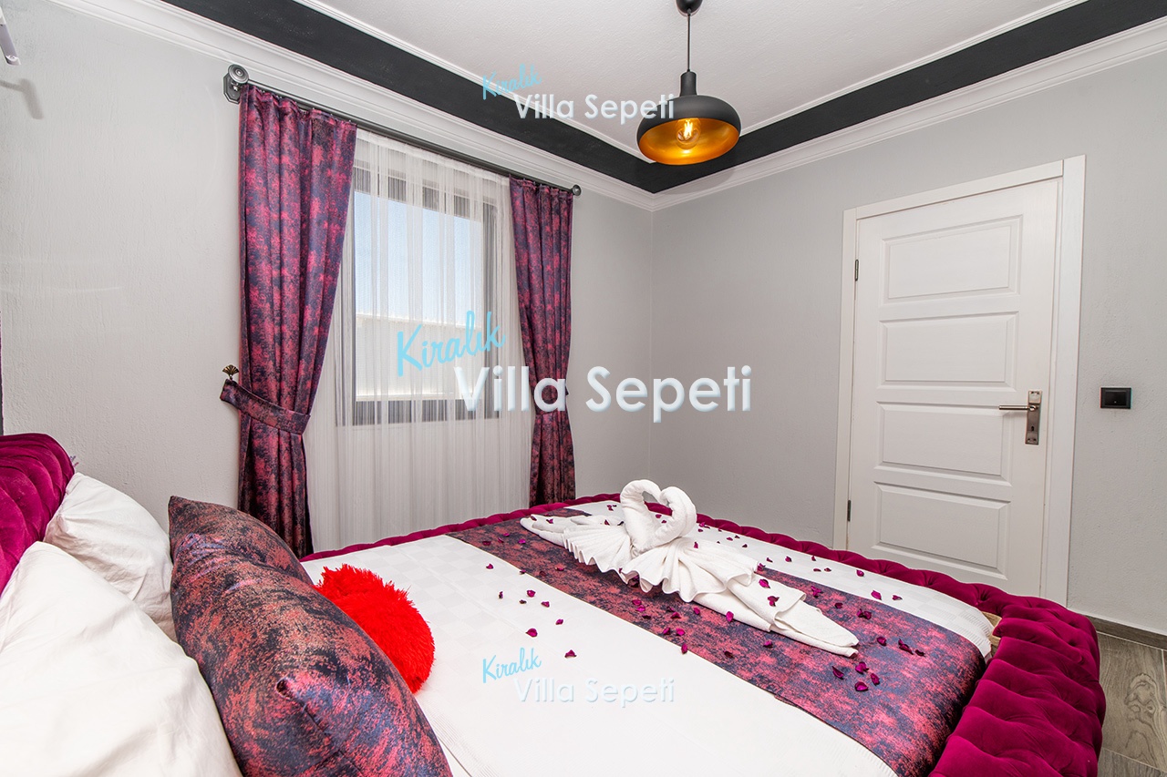 Villa Gece Üzümlü