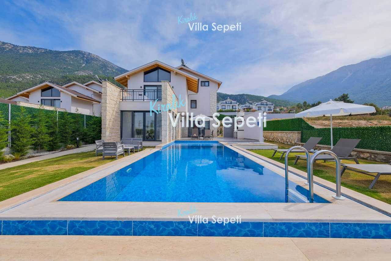 Villa İzzi 1