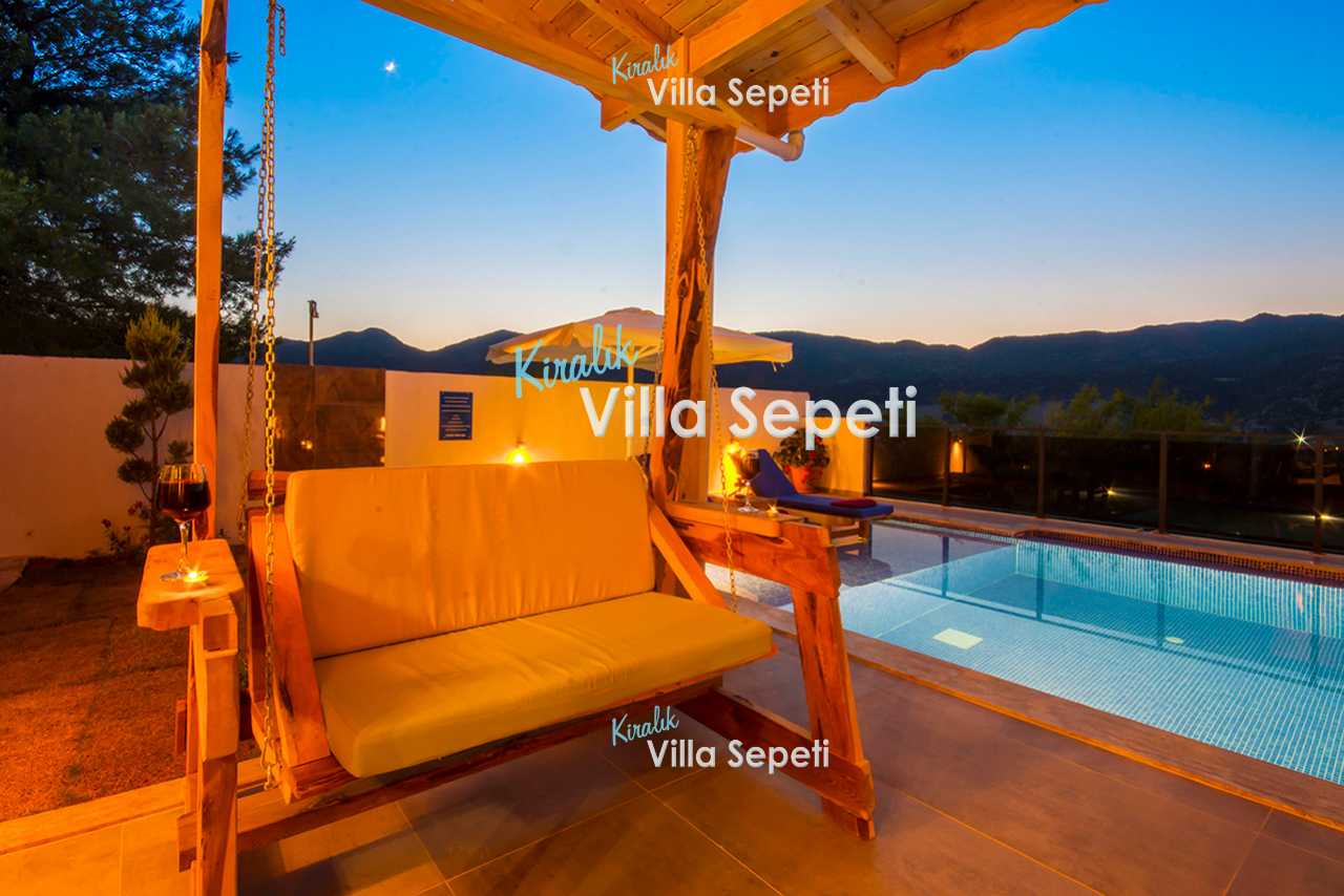 Villa Log