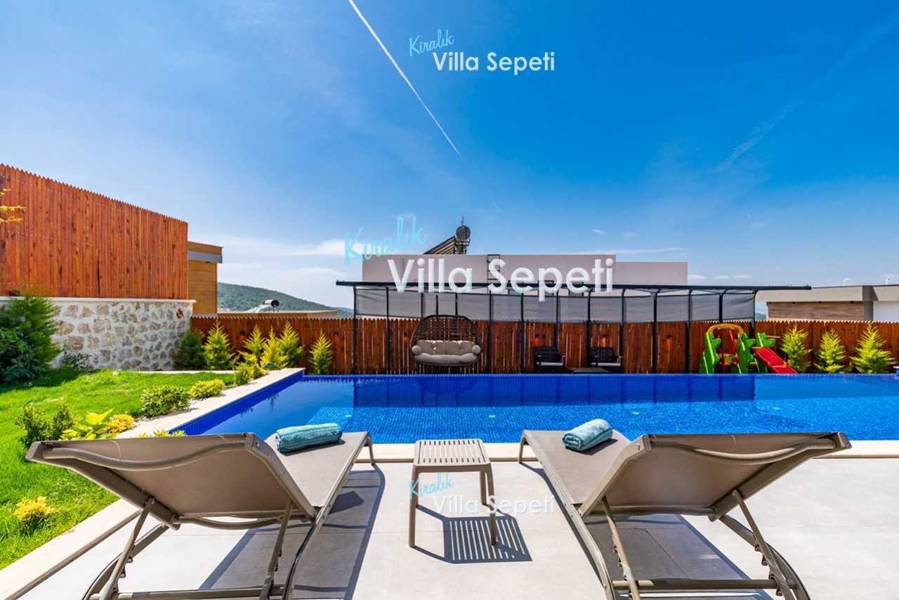 Villa Moscas 2