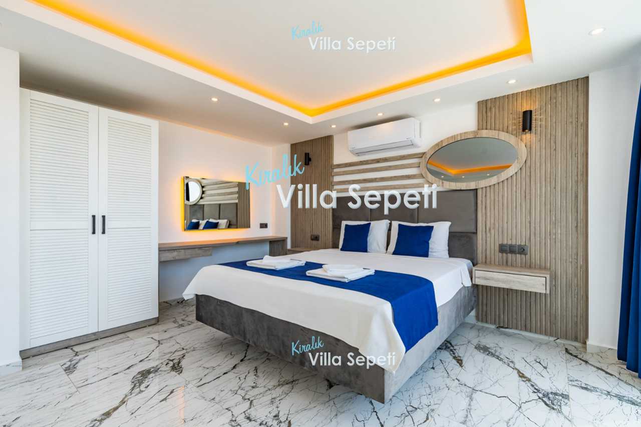 Villa Moscas 2