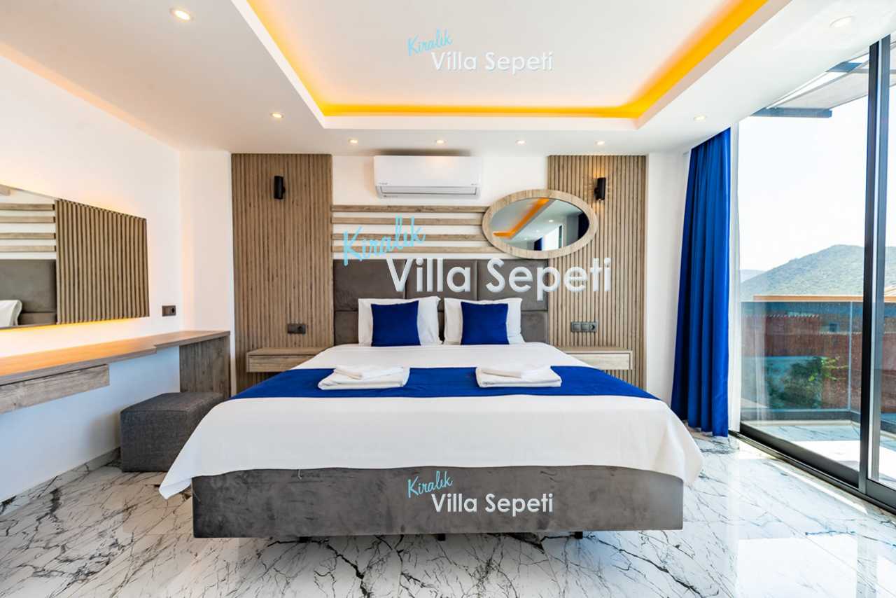 Villa Moscas 2