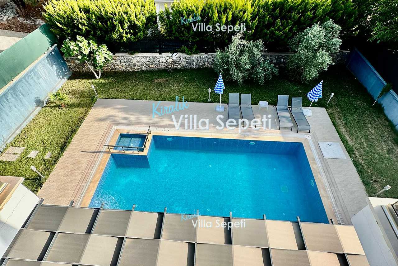 Villa Tekeli B