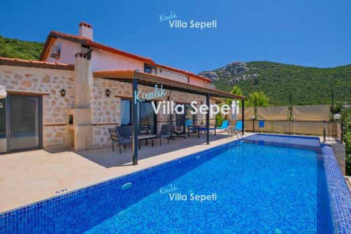 Villa Adonis