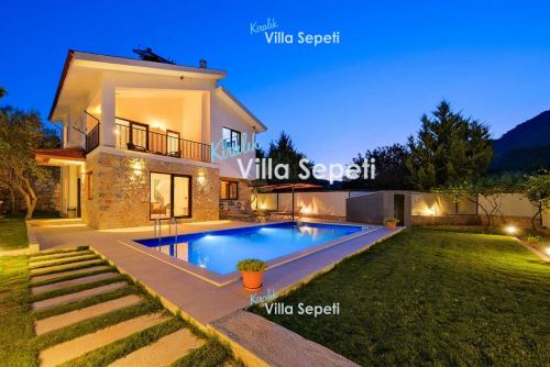 Villa Redbella