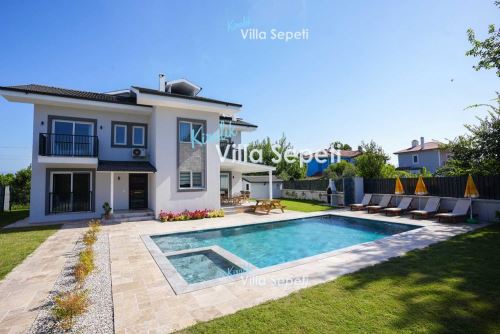 Villa White Moon