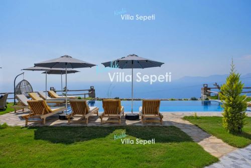 Villa Hiresos