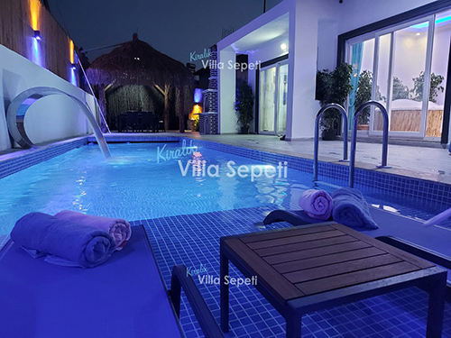 Villa Maviş
